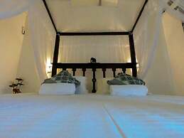 Wagon Wheel Inn - Hostel