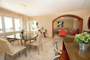 Pool Apartments Tolo