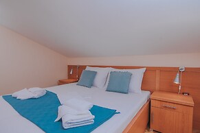 Pool Apartments Tolo