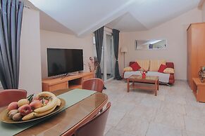 Pool Apartments Tolo