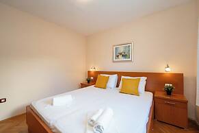 Pool Apartments Tolo