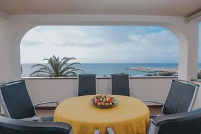 Pool Apartments Tolo