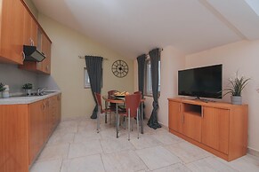 Pool Apartments Tolo