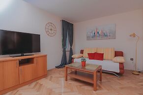 Pool Apartments Tolo