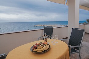 Pool Apartments Tolo