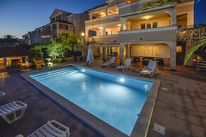 Pool Apartments Tolo