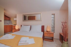 Pool Apartments Tolo