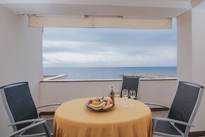 Pool Apartments Tolo