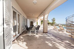 Pool Apartments Tolo