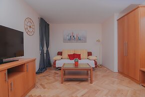 Pool Apartments Tolo