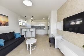 Pool Apartments & Rooms Mare