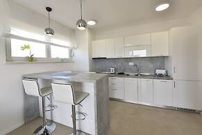 Pool Apartments & Rooms Mare