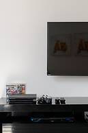 Spacious Modern Apt 1 Step To Beach
