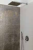 Spacious Modern Apt 1 Step To Beach