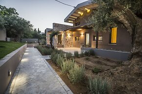 Ariadne Luxury Villa