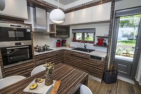 Ariadne Luxury Villa