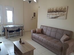 Ria's Sea View Apartment