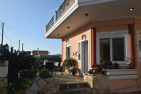 Zoi's Holidays Apartment