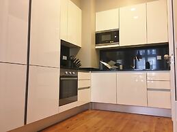 Lisbon Finestay Bica