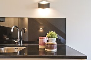 Lisbon Finestay Mastro