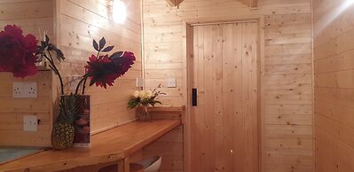 The Oxford Cabin, Captivating, Customisable & Cosy