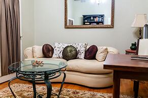 Decatur CourtHouse Suites