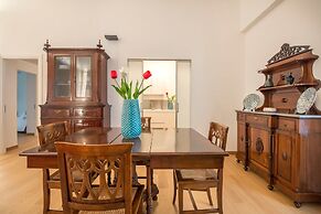 Magione Apartment with Terrace by Wonderful Italy