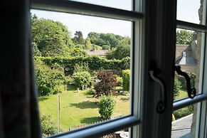 Stunning 2 Bed Cottage in Fordwells