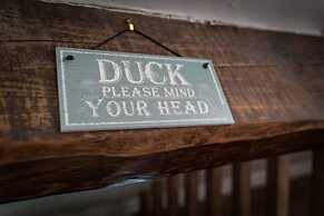 Stunning 2 Bed Cottage in Fordwells