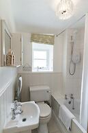 Stunning 2 Bed Cottage in Fordwells