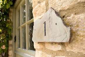 Stunning 2 Bed Cottage in Fordwells