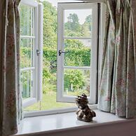 Stunning 2 Bed Cottage in Fordwells