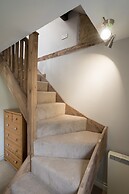 Stunning 2 Bed Cottage in Fordwells