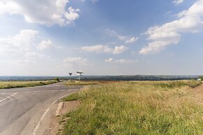 Stunning 2 Bed Cottage in Fordwells
