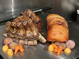 The Dog & Doublet Inn