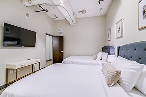 Luxury Downtown Dallas Stay by Amyfinehouse