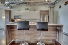 Luxury Downtown Dallas Stay by Amyfinehouse