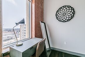 Luxury Downtown Dallas Stay by Amyfinehouse