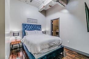 Luxury Downtown Dallas Stay by Amyfinehouse