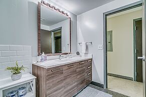 Luxury Downtown Dallas Stay by Amyfinehouse