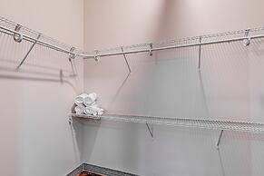 Luxury Downtown Dallas Stay by Amyfinehouse