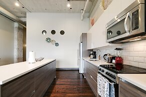 Luxury Downtown Dallas Stay by Amyfinehouse