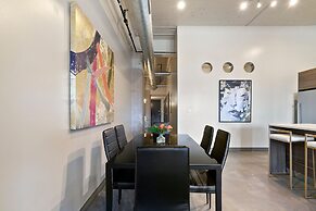 Luxury Downtown Dallas Stay by Amyfinehouse