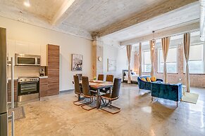 Luxury Downtown Dallas Stay by Amyfinehouse