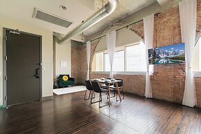 Luxury Downtown Dallas Stay by Amyfinehouse