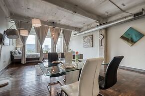 Luxury Downtown Dallas Stay by Amyfinehouse