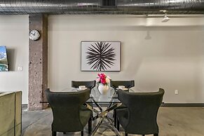 Luxury Downtown Dallas Stay by Amyfinehouse