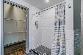 Luxury Downtown Dallas Stay by Amyfinehouse