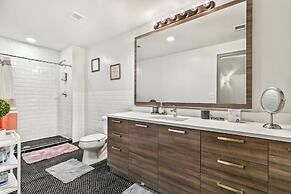 Luxury Downtown Dallas Stay by Amyfinehouse