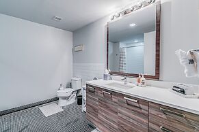 Luxury Downtown Dallas Stay by Amyfinehouse